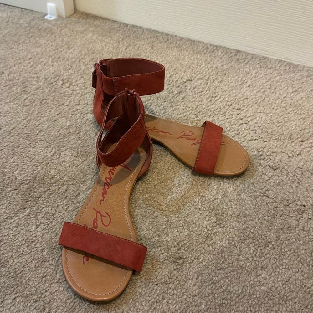 excellent used condition American Rag  orange/red suede sandals - Picture 3 of 6